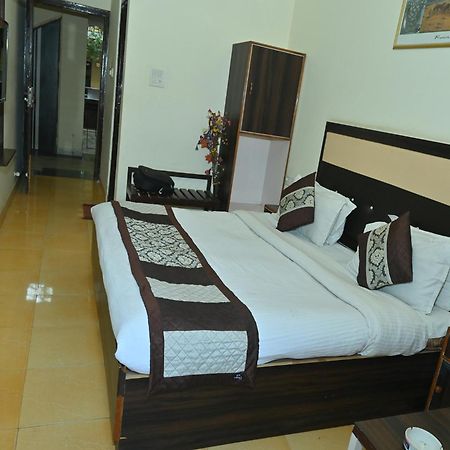 Goyal Plaza Hotel 5 Mint. Waling Distance From Pushkar Lake Εξωτερικό φωτογραφία