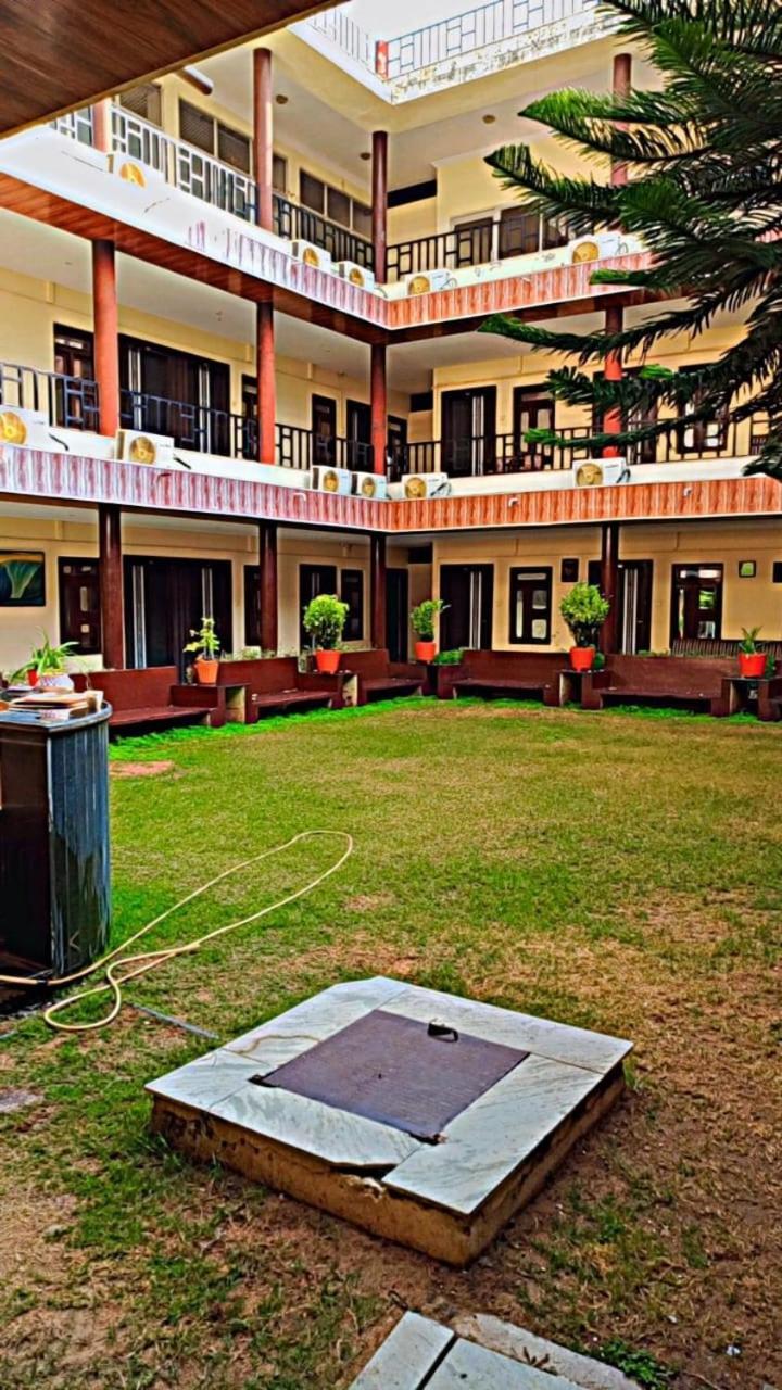 Goyal Plaza Hotel 5 Mint. Waling Distance From Pushkar Lake Εξωτερικό φωτογραφία